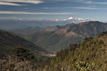 Central Bhutan - Himalaya mountains - Photo Jens Kirkeby